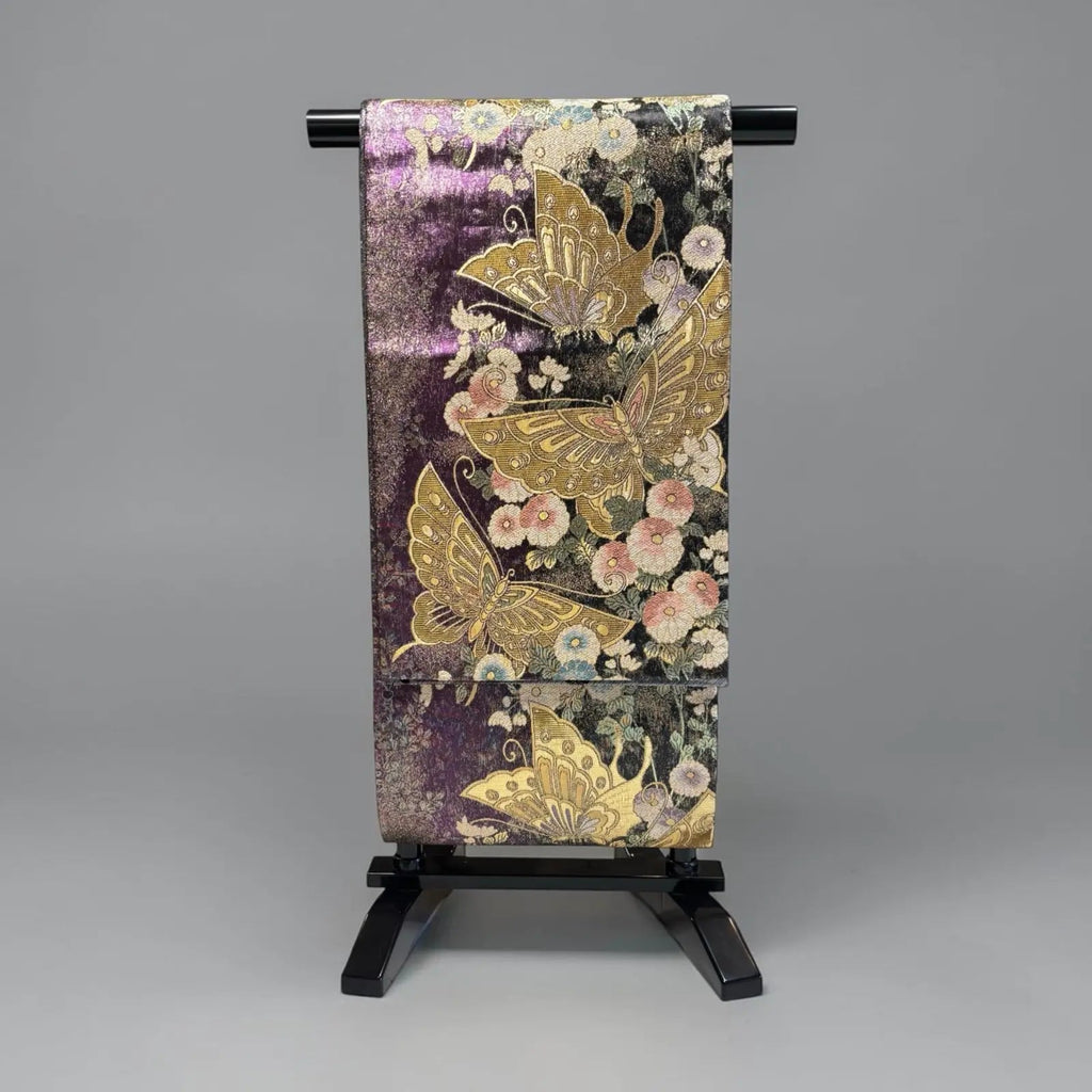 Flutter in the Violet Hour - Tōya