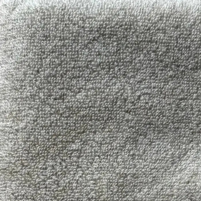 Close-up of Senshu towel Sawa in dark green colour